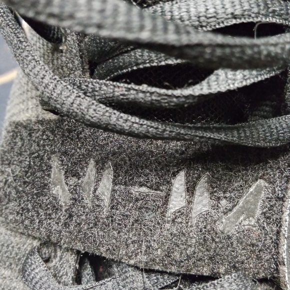 Nike Yeezy (Solar)